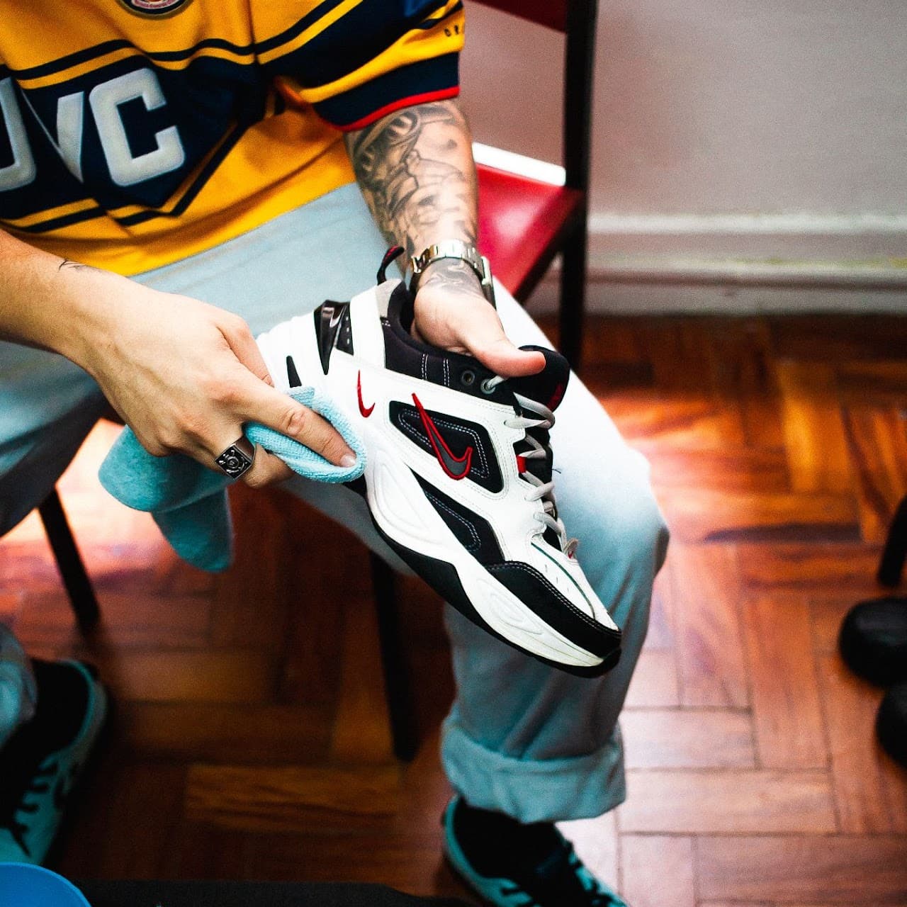 Sneaker cleaning